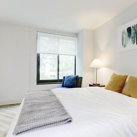 2Br Executive Apartment With Spacious Layout Arlington Exteriör bild