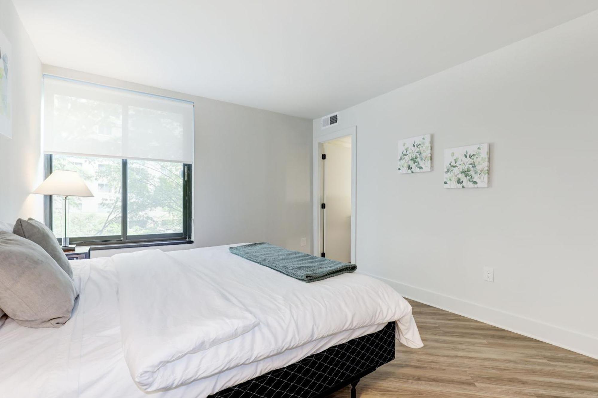 2Br Executive Apartment With Spacious Layout Arlington Exteriör bild