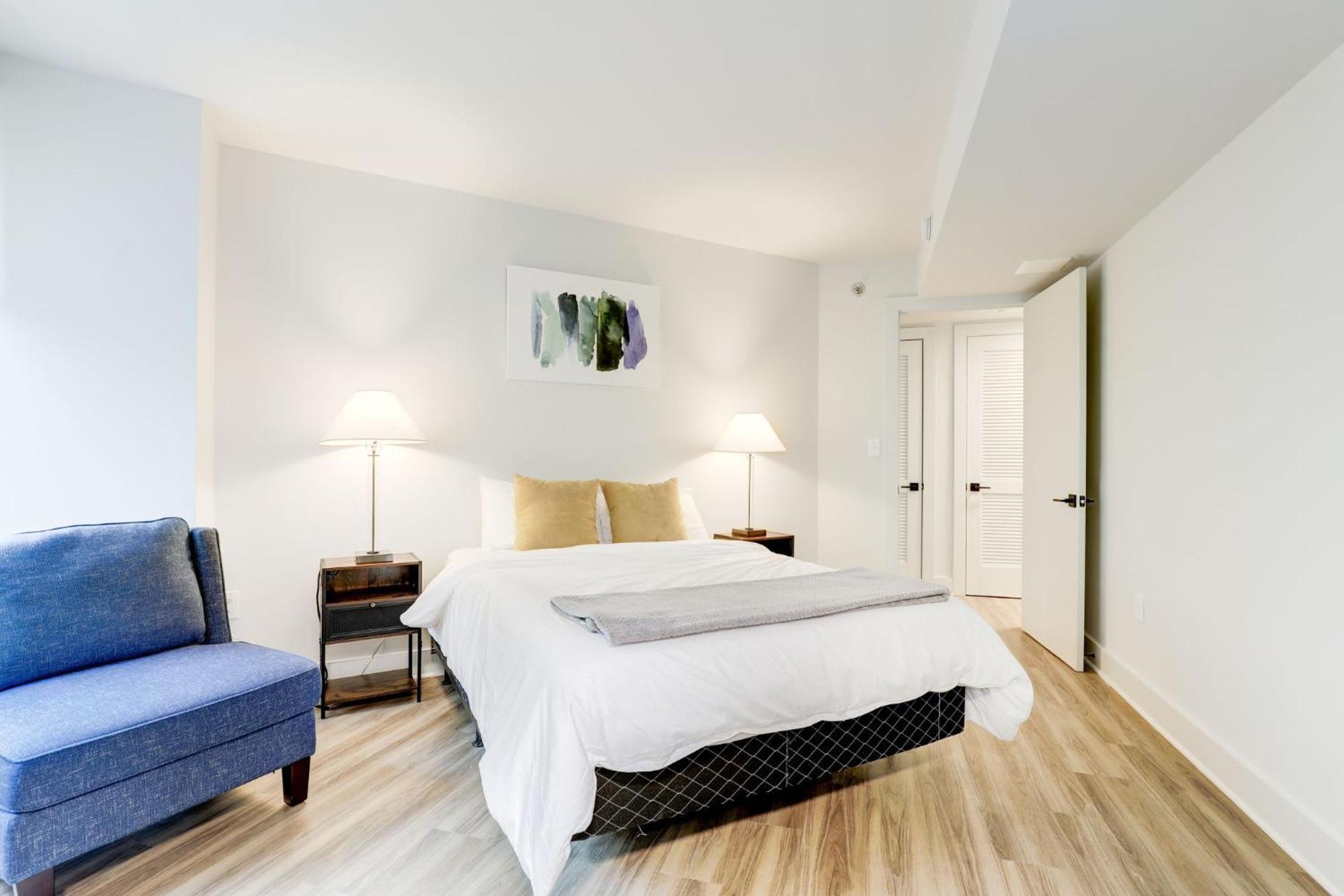 2Br Executive Apartment With Spacious Layout Arlington Exteriör bild