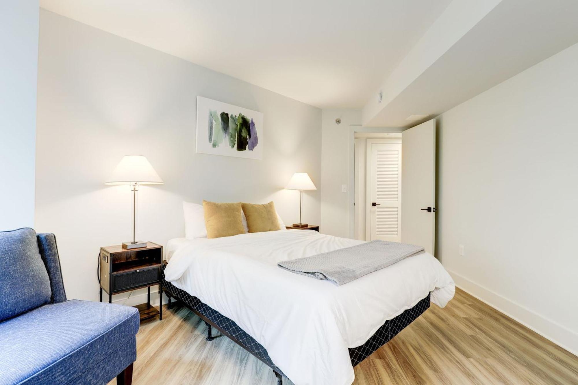2Br Executive Apartment With Spacious Layout Arlington Exteriör bild