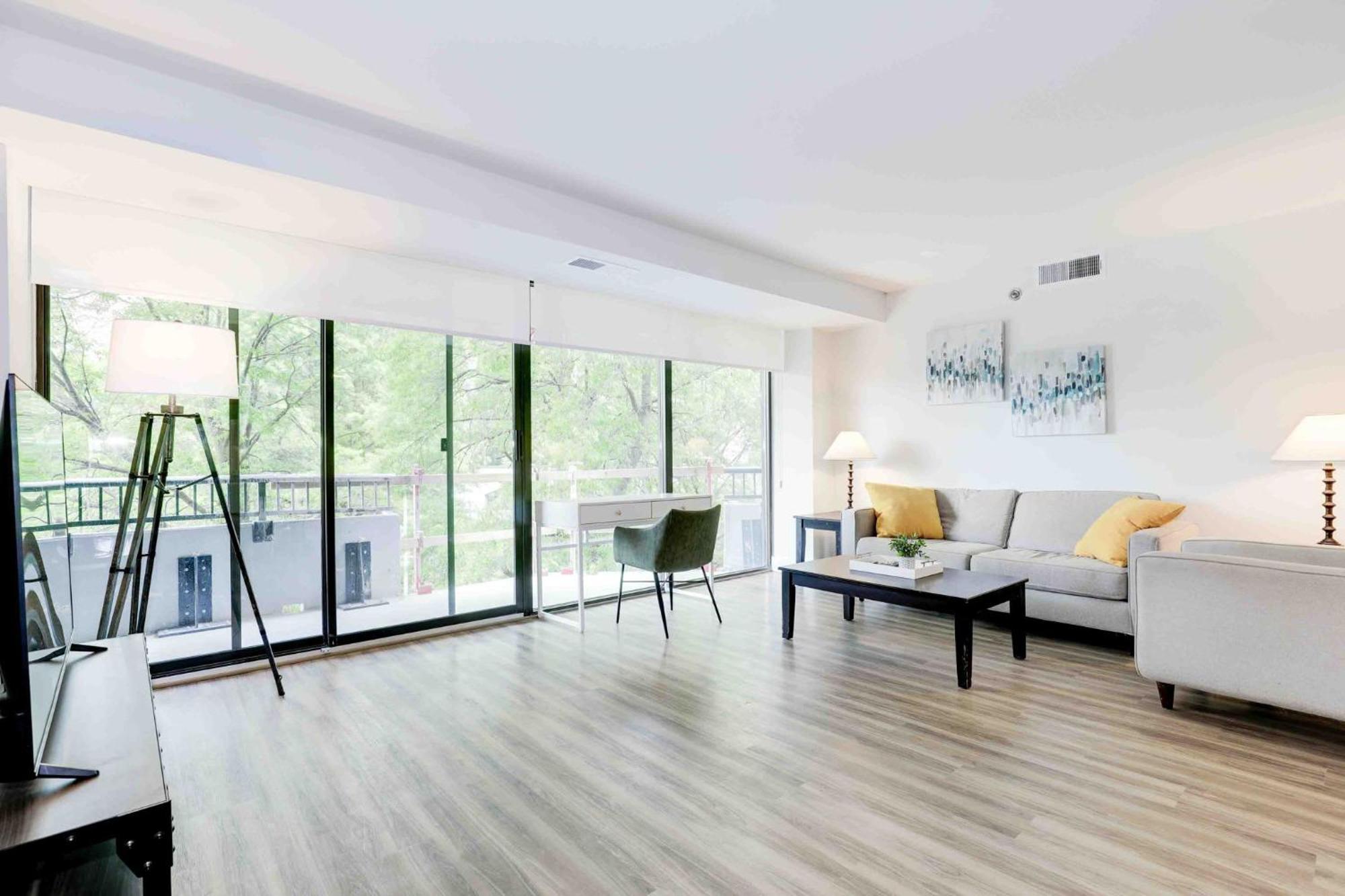 2Br Executive Apartment With Spacious Layout Arlington Exteriör bild