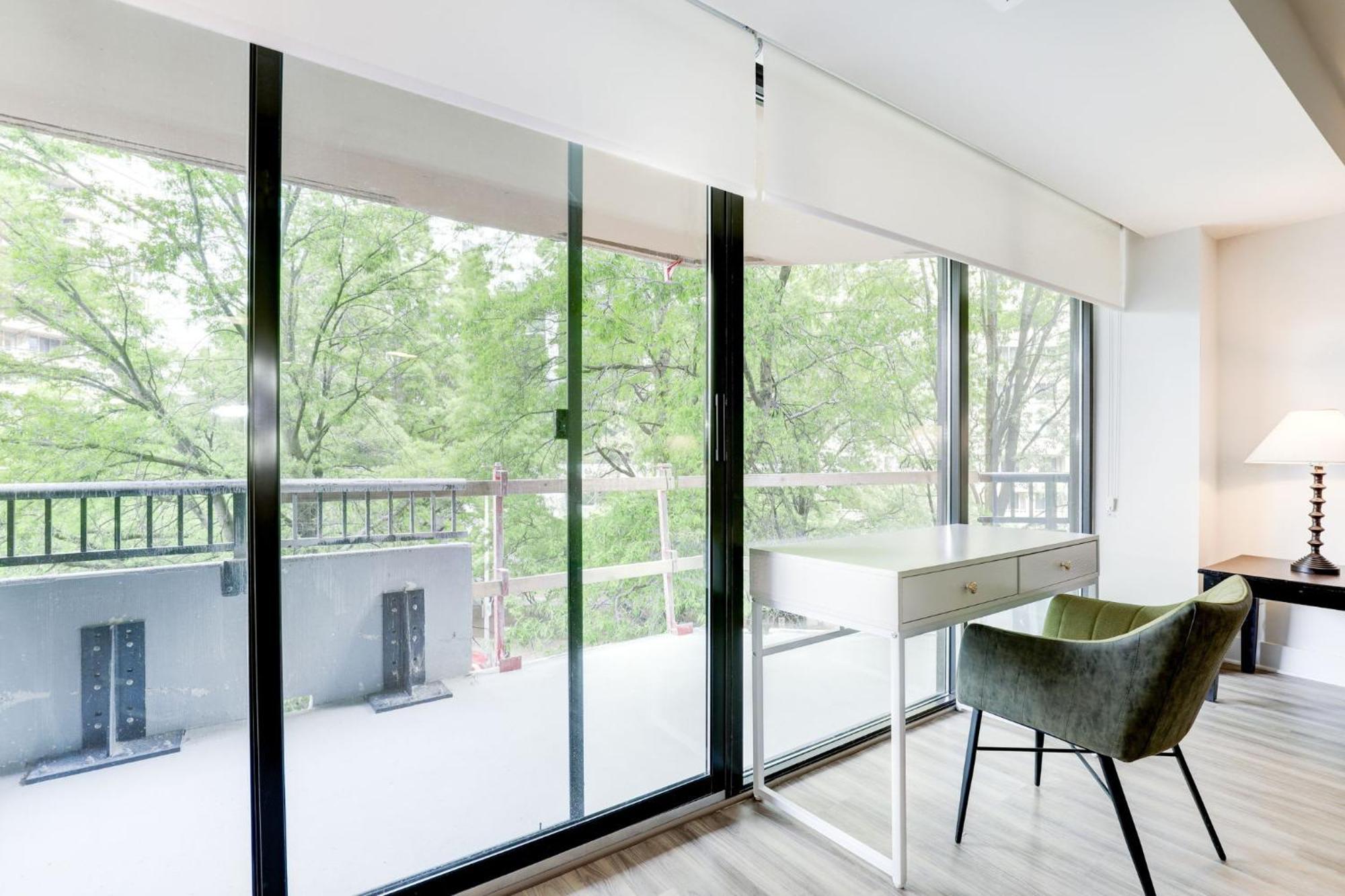 2Br Executive Apartment With Spacious Layout Arlington Exteriör bild