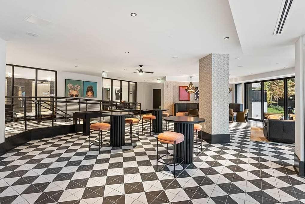 2Br Executive Apartment With Spacious Layout Arlington Exteriör bild